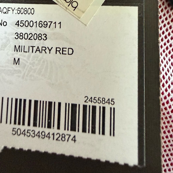 NWT Burberry Brit Red Flat Front Men's Shorts Size M - Picture 10 of 11